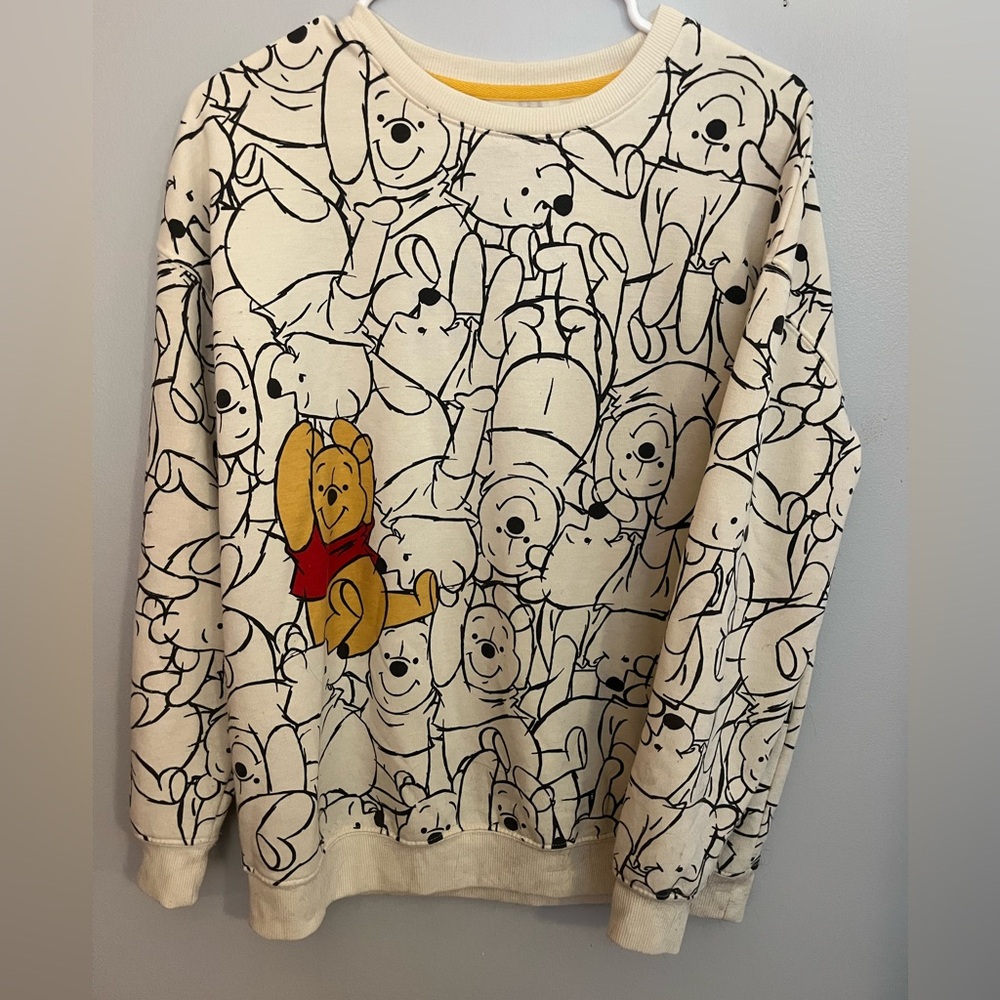 Disney Winnie the Pooh Women's Cream Sweatshirt Size S